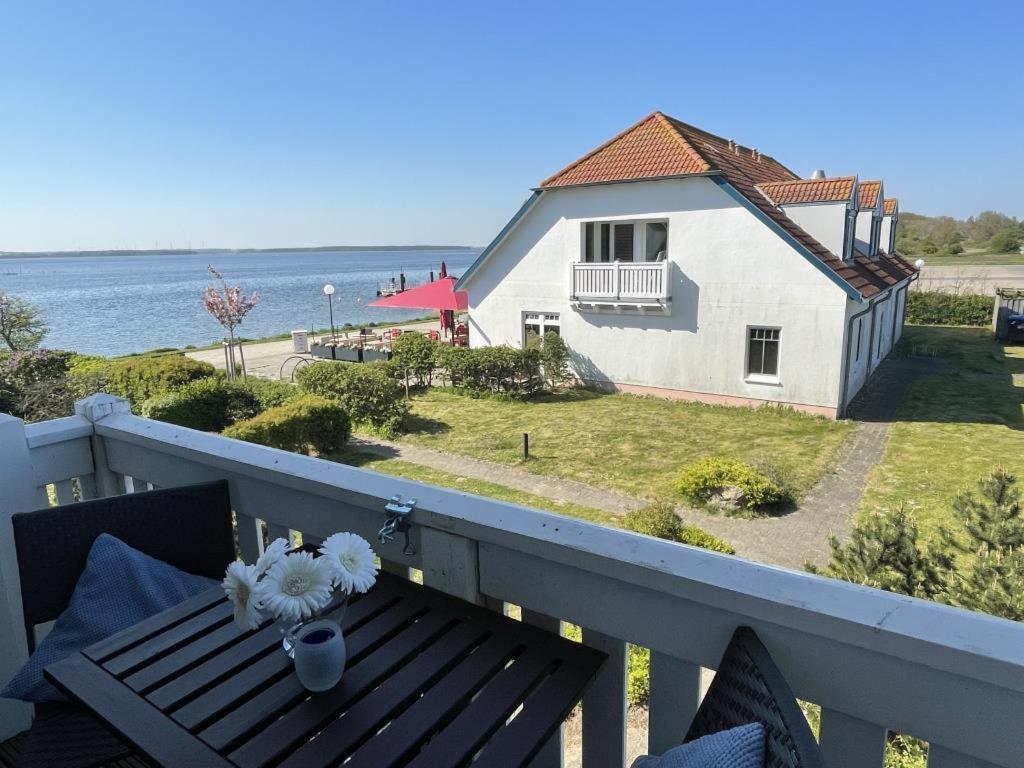Fewo 02 Ferienwohnung Mit Meerblick Рерик Экстерьер фото
